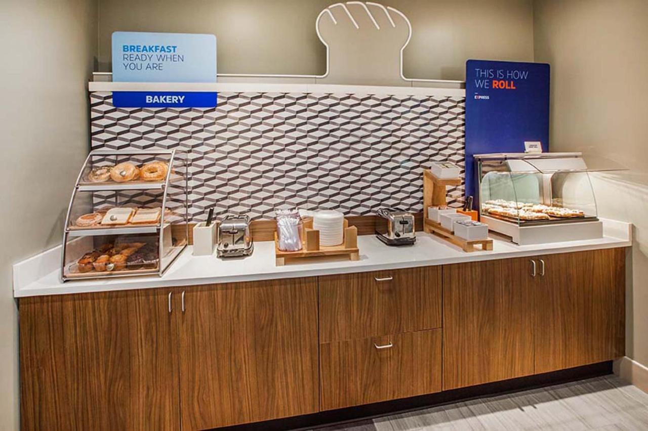 Holiday Inn Express La Plata By Ihg Extérieur photo